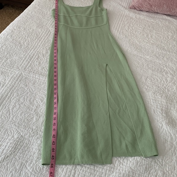 💚 Dress - Picture 9 of 10